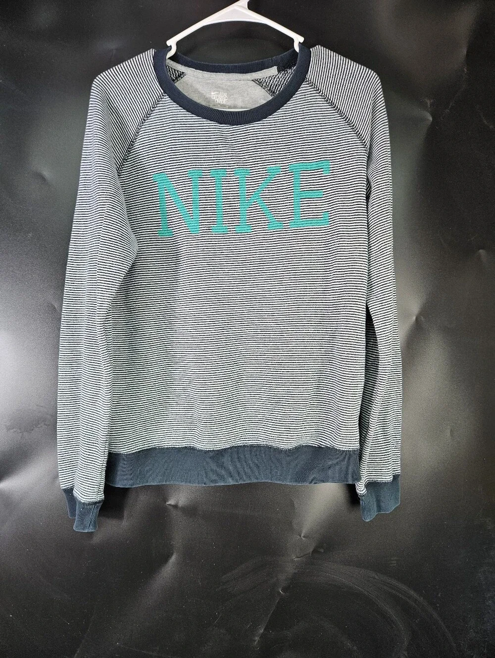 Nike Womens Sweatshirt